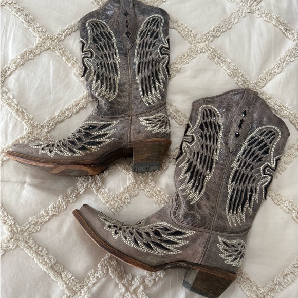 Corral Shoes - Corral Women’s Sequin Cross and Wings Inlay Western Boots